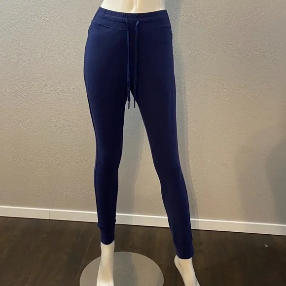 Buffbunny Jewel Jogger - Picture 9 of 11